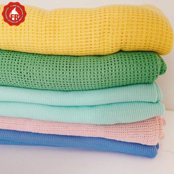 Fire Retardant Polyester Cellular Blanket Soft Warm Blanket Fabric for Couch Sofa Bed