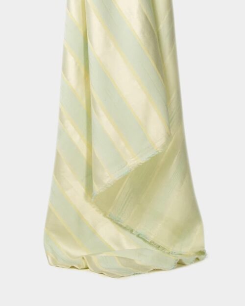 Permanent Fire Resistant Yarn Dyed Jacquard Fabric for Curtains, 150cm Width, 100% Polyester